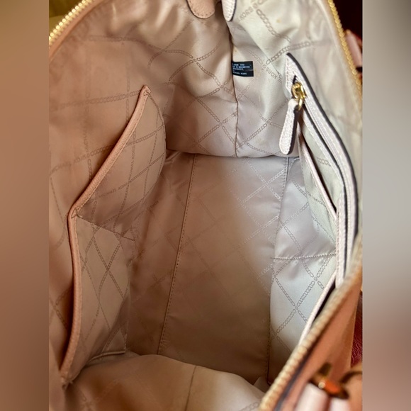 Large Michael Kors Pink Purse - Picture 7 of 12